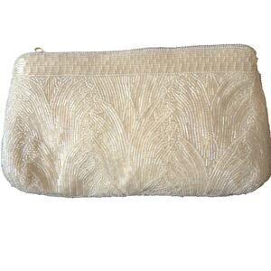 Vintage La Regal White Iridescent Glass Beaded Evening Clutch‎ Zip Top Closure